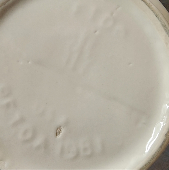 FTD Vase 1981 White Cream with Blue Floral Print 4"H x 4"W - Picture 5 of 7